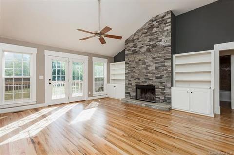 4867 Austin Shores Dr, Denver, NC 28037 photo 3