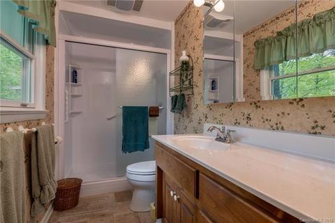 440 E Park Dr, Tryon, NC 28782 photo 17