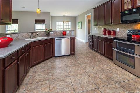 1499 Valhalla Dr, Denver, NC 28037 photo 4