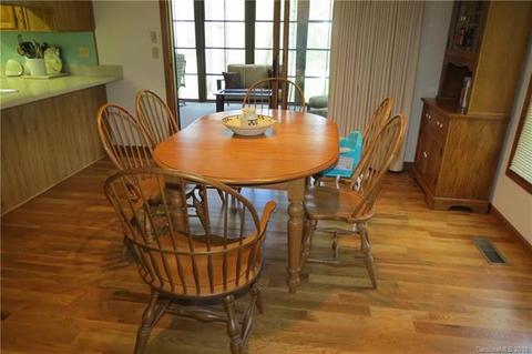 348 Surrey Ln, Brevard, NC 28712 photo 9