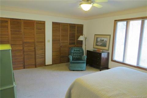 348 Surrey Ln, Brevard, NC 28712 photo 15