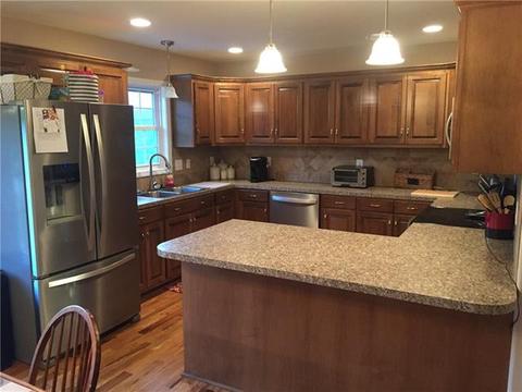 101 Ruby Ln, Maiden, NC 28650 photo 2