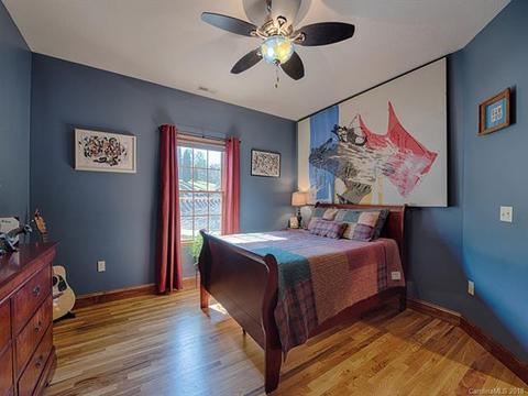 190 Bobcat Trl, Clyde, NC 28721 photo 17