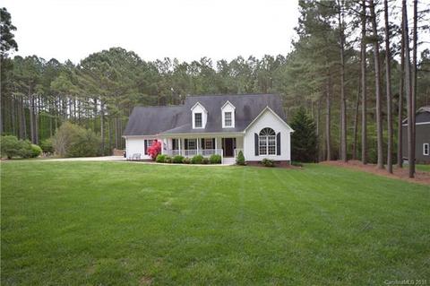 137 Pine Valley Dr, Stanley, NC 28164 photo 1