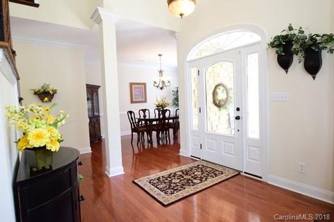 1691 Sharon Ln, Lancaster, SC 29720 photo 2