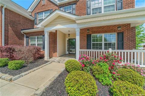 3004 Dewdrop Ct, Monroe, NC 28110 photo 2