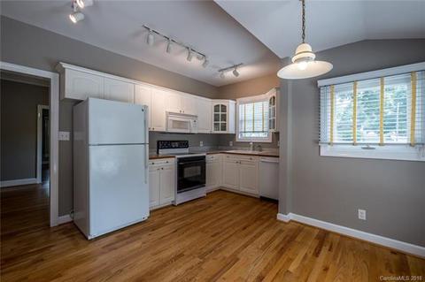 305 Jetton St, Davidson, NC 28036 photo 10