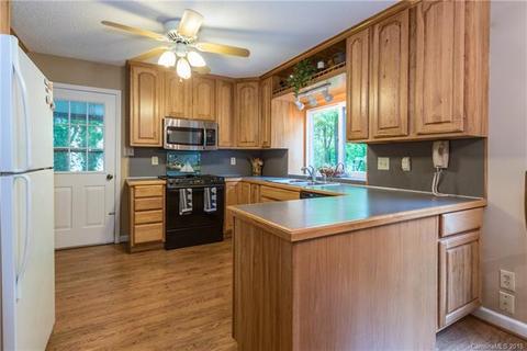 3848 Fox Run, Denver, NC 28037 photo 12