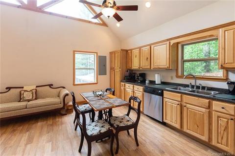 170 Little Peanut Dr, Sylva, NC 28779 photo 7