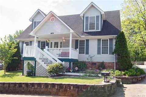 126 Spring St, Marion, NC 28752 photo 1