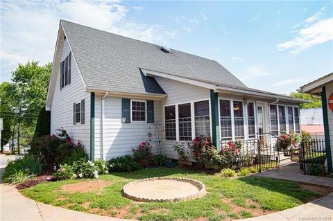 126 Spring St, Marion, NC 28752 photo 5