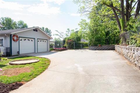 126 Spring St, Marion, NC 28752 photo 6