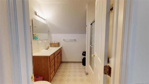 126 Spring St, Marion, NC 28752 photo 28