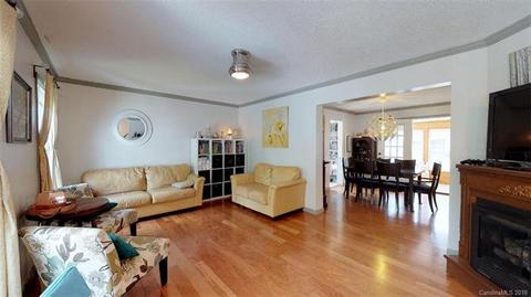 126 Spring St, Marion, NC 28752 photo 14