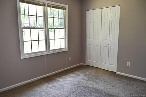 633 35th St NE, Conover, NC 28613 photo 16