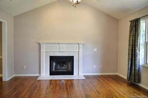 633 35th St NE, Conover, NC 28613 photo 7