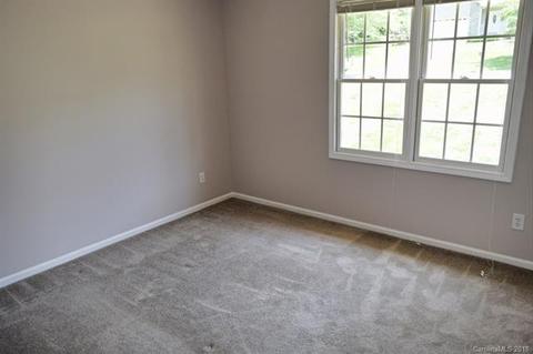 633 35th St NE, Conover, NC 28613 photo 14