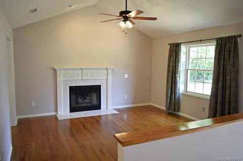 633 35th St NE, Conover, NC 28613 photo 6