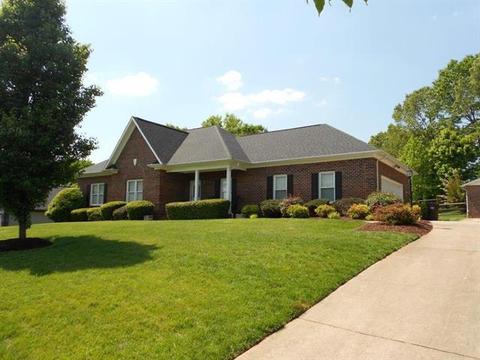 5159 Butner Dr, Hickory, NC 28602 photo 1