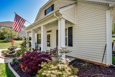 18430 Train Station Dr, Cornelius, NC 28031 photo 4
