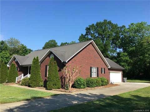 136 Springway Dr, Kannapolis, NC 28081 photo 2