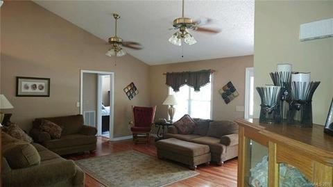 136 Springway Dr, Kannapolis, NC 28081 photo 4