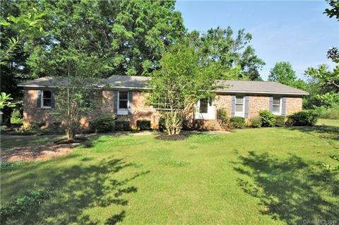 1504 Lake Dr, Monroe, NC 28112 photo 1