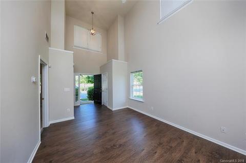 18482 Streamline Ct, Cornelius, NC 28031 photo 3