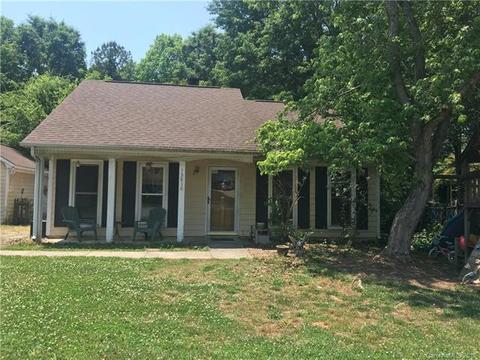 13816 Dansington Ct, Pineville, NC 28134 photo 1