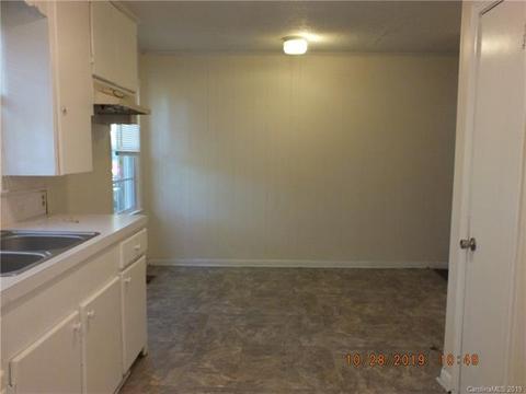 717 Central Ave, Lancaster, SC 29720 photo 5