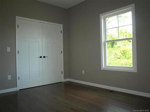 36 Circle Dr, Canton, NC 28716 photo 10