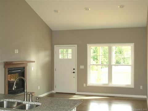 36 Circle Dr, Canton, NC 28716 photo 6