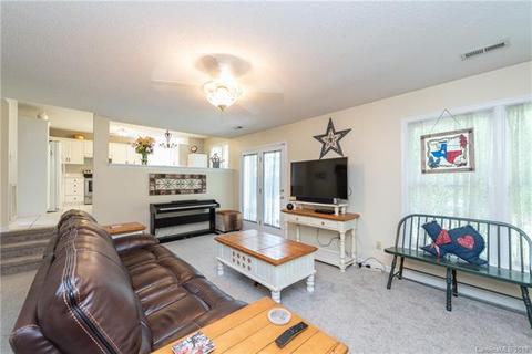 239 Point Wylie Ln, Fort Mill, SC 29708 photo 13
