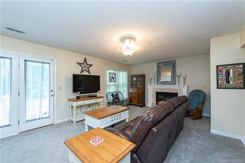 239 Point Wylie Ln, Fort Mill, SC 29708 photo 11