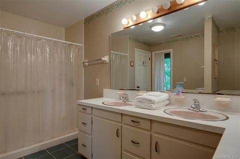 32 Pheasant Run, Brevard, NC 28712 photo 13