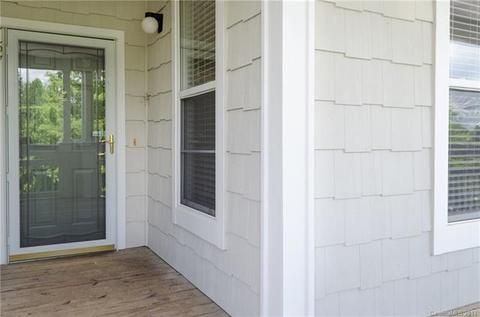 757 Peninsula Dr, Davidson, NC 28036 photo 2
