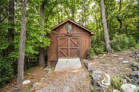 212 Hickory Hollow Rd, Purlear, NC 28665 photo 9