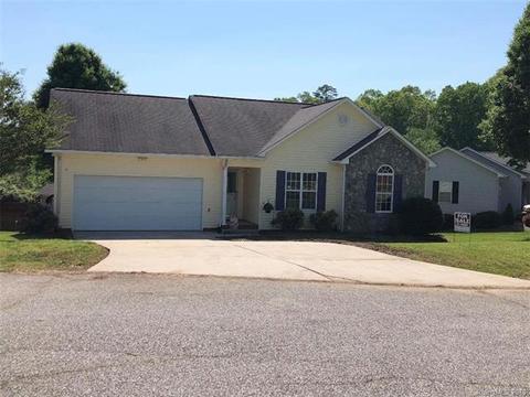 709 Braemore Ct, Conover, NC 28613 photo 2