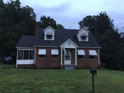 213 9th Sw St SW, Conover, NC 28613 photo 1