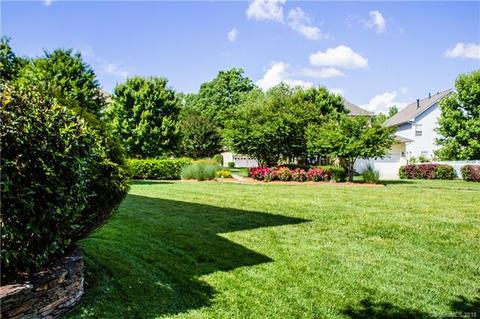 19319 Windjammer Cir, Cornelius, NC 28031 photo 4