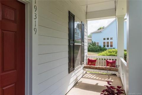 19319 Windjammer Cir, Cornelius, NC 28031 photo 1