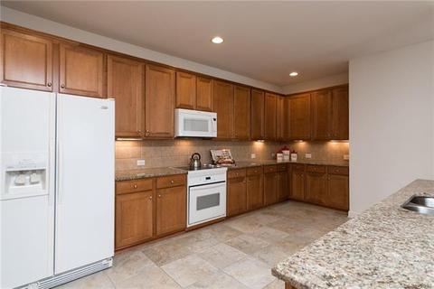 19319 Windjammer Cir, Cornelius, NC 28031 photo 9