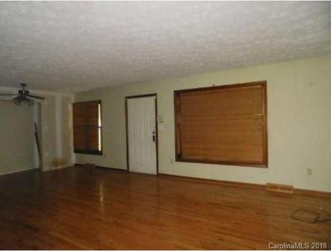 210 Tilson Dr, Mars Hill, NC 28754 photo 3