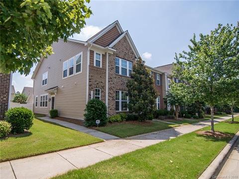 8234 Viewpoint Ln, Cornelius, NC 28031 photo 1