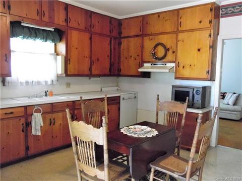 128 Pine St, Badin, NC 28009 photo 2