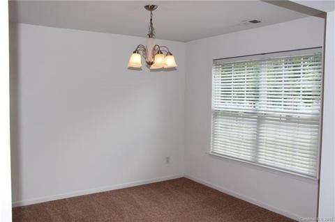 1609 Summit Ridge Ln, Kannapolis, NC 28083 photo 3
