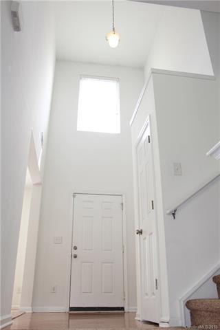 1609 Summit Ridge Ln, Kannapolis, NC 28083 photo 2