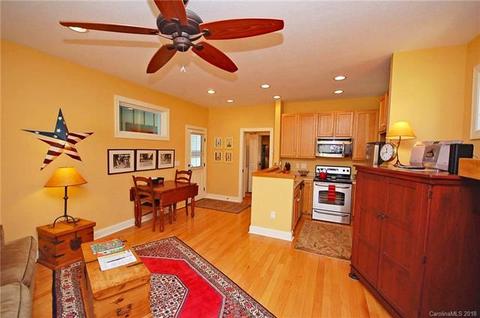 116 Rhett Dr, Flat Rock, NC 28731 photo 9