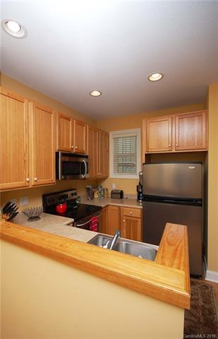 116 Rhett Dr, Flat Rock, NC 28731 photo 13