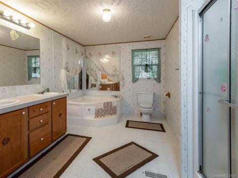 7450 Big Pine Rd, Marshall, NC 28753 photo 12